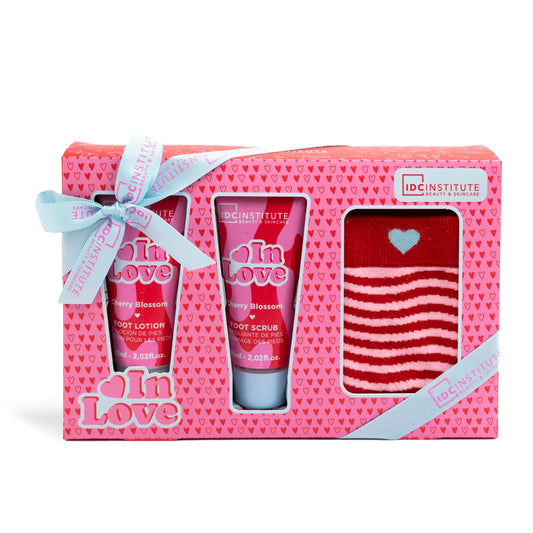 SET IN LOVE PENTRU ÎNGRIJIREA PICIOARELOR 3 PCS